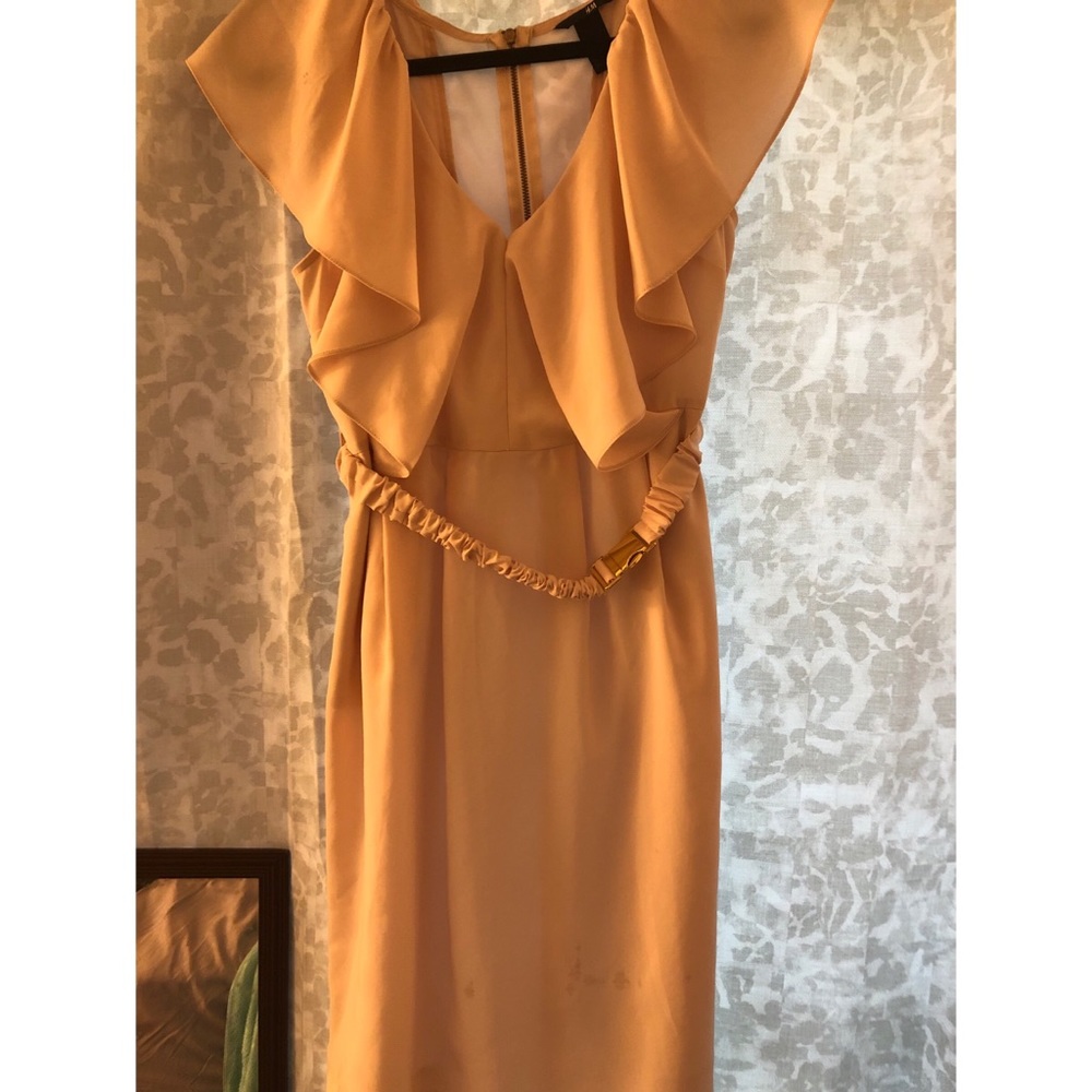 Dress with belt